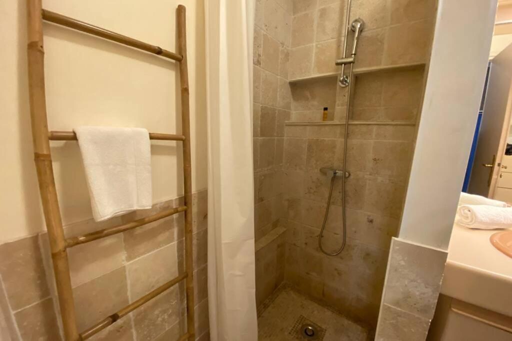 C037-Nice Studio With Garden And Parking - Near Beach 칸느 외부 사진